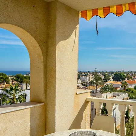 He Zenia San Francisco Apartment